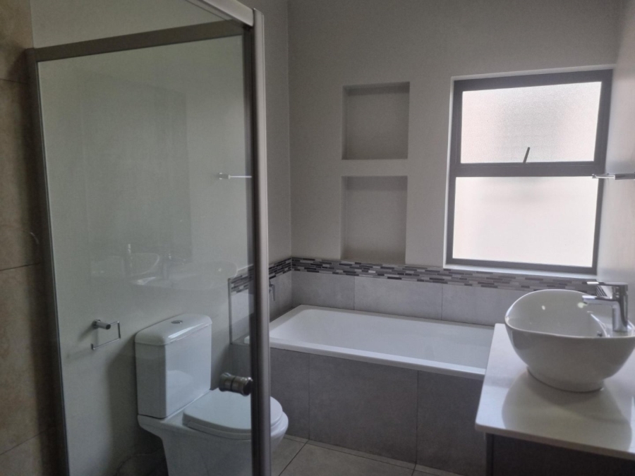 To Let 3 Bedroom Property for Rent in La Camargue Private Country Estate North West